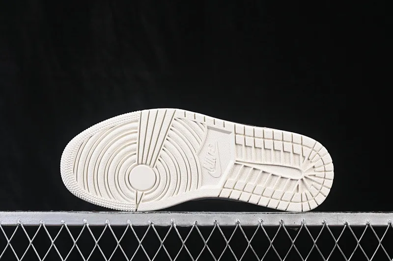 All categories Air Jordan Jordan series basketball shoes Air Jordan 1 Low Air Jordan 1 Low AJ1 Joe 1 low-top retro culture basketball shoes IR7553-422